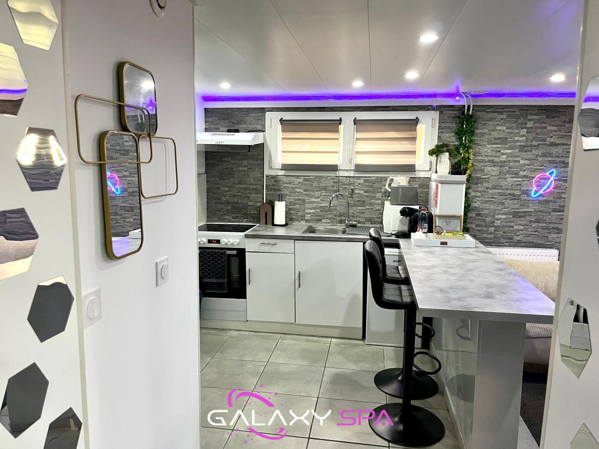 Galaxy Spa - Suite Mercure Jacuzzi Privatif Champigneulles Exterior foto